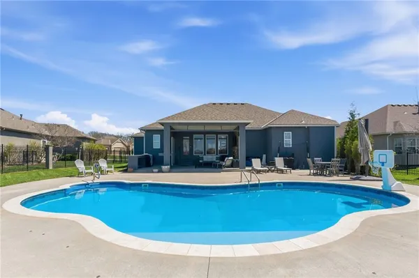 $740,000 | 4224 South White Sands Court, Blue Springs, MO 64015