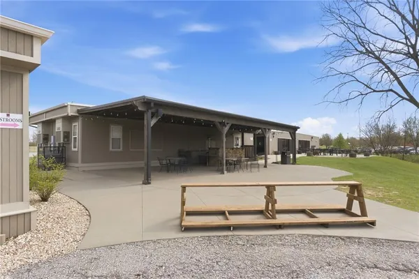 $740,000 | 4224 South White Sands Court, Blue Springs, MO 64015