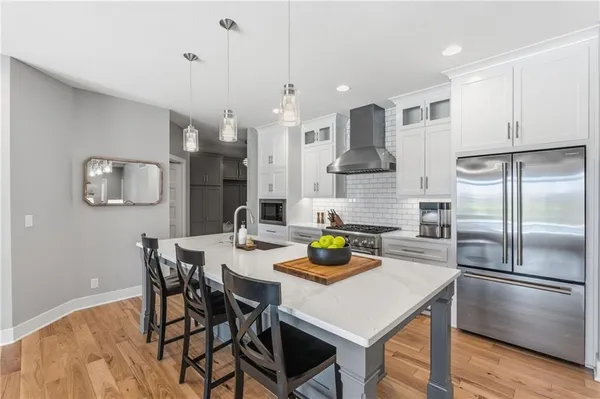 $740,000 | 4224 South White Sands Court, Blue Springs, MO 64015