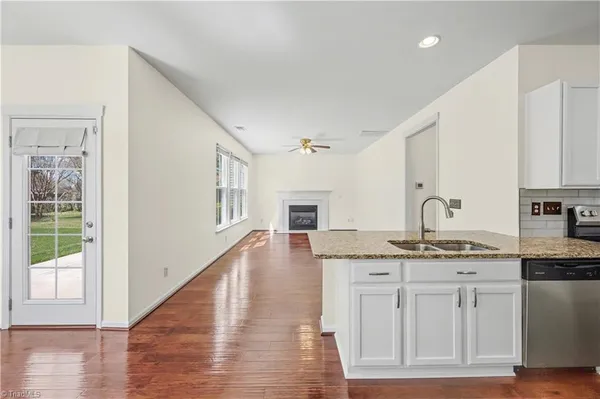 $2,400 | 4715 Lenox Hill Place, Charlotte, NC 28269