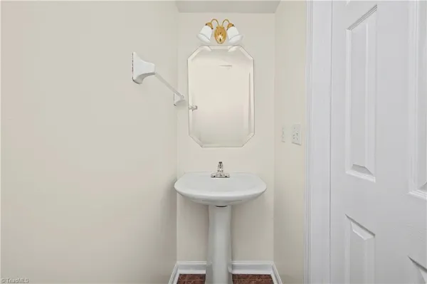 $2,400 | 4715 Lenox Hill Place, Charlotte, NC 28269