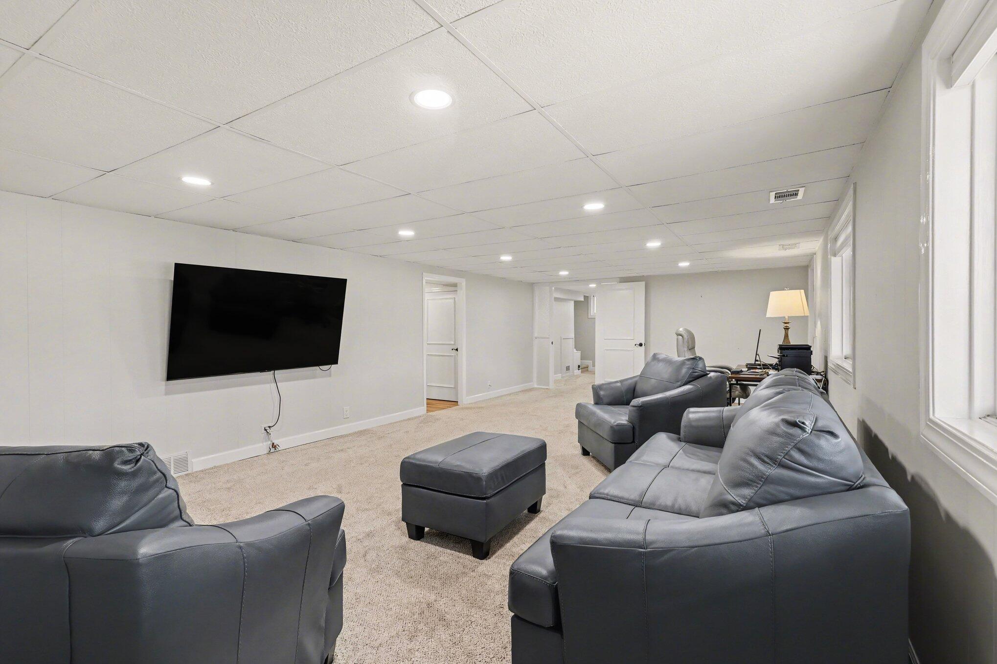 15120 Carriage Way Spring Lake, MI 49456 - Photo 30 of 43 004_file_8073