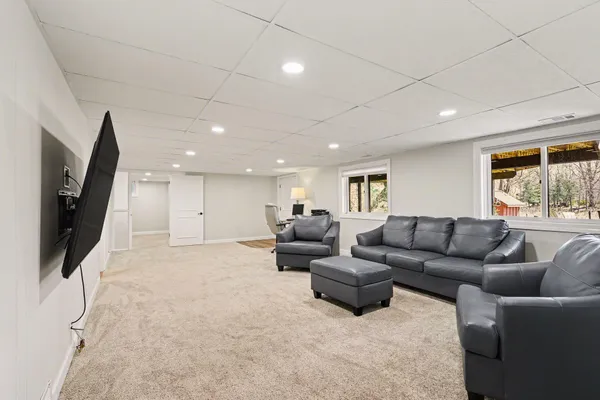 $549,900 | 15120 Carriage Way, Spring Lake, MI 49456