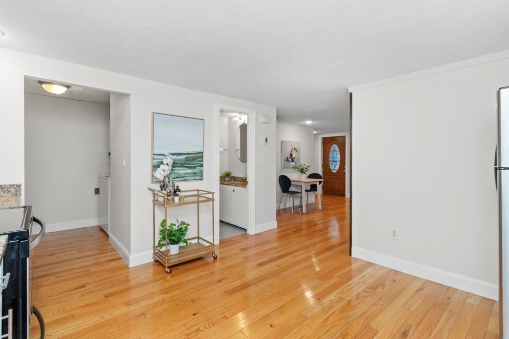 426 R Saratoga Street Boston, MA 02128 - Photo 13 of 32 Gallery Image 13
