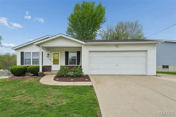 $265,000 | 2530 Trojan Circle, Troy, MO 63379
