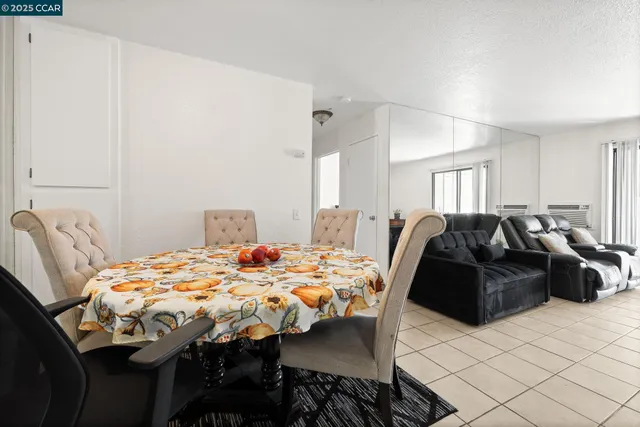 $289,000 | 8 Lancaster Circle, Unit 118, Bay Point, CA 94565