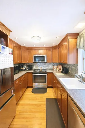 $625,000 | 66 Hawke Lane, Danville, NH 03819