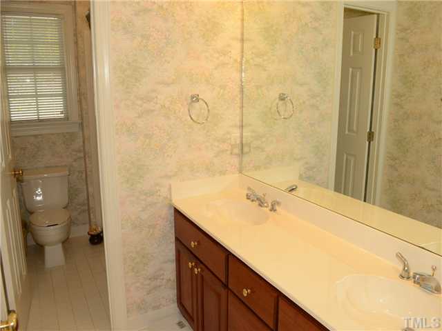 5412 Earle Road Raleigh, NC 27606 - Photo 19 of 25 Second Floor Guest Bathroom
