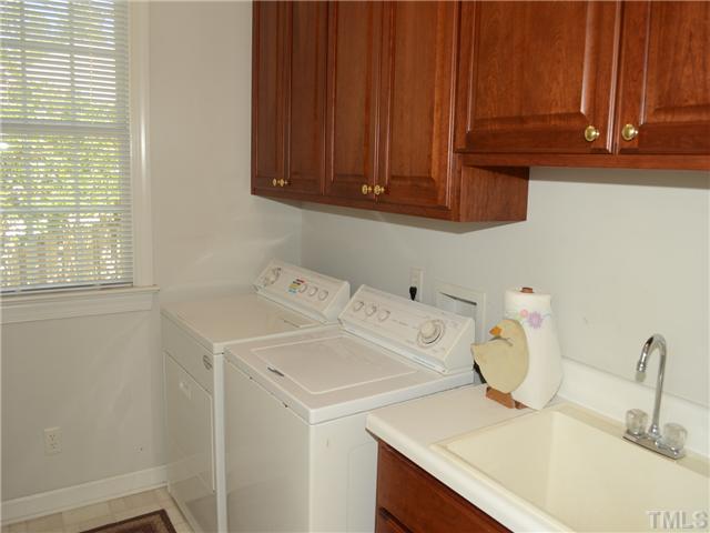 5412 Earle Road Raleigh, NC 27606 - Photo 23 of 25 Laundry Room