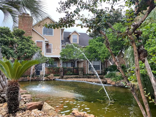 $170,000 | 2300 Old Spanish Trail, Unit 1038, Houston, TX 77054