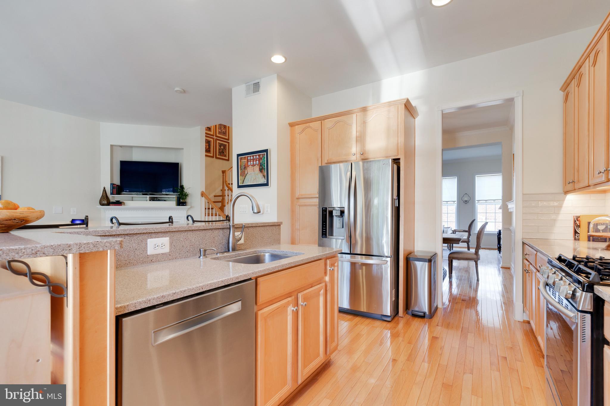 13034 Greg Roy Lane Herndon, VA 20171 - Photo 15 of 38