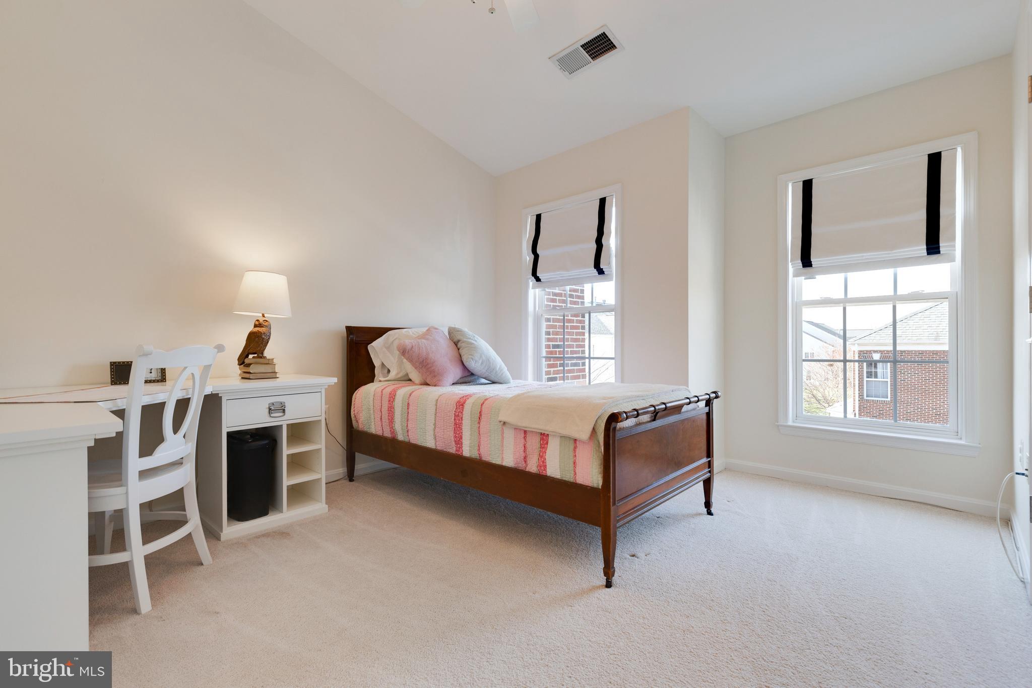 13034 Greg Roy Lane Herndon, VA 20171 - Photo 28 of 38