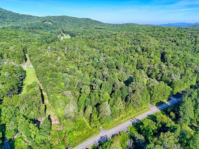 $760,000 | 127 Hard Rock Hill, Blairsville, GA 30512