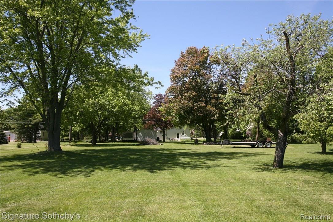 5054 Sashabaw Road Clarkston, MI 48346 - Photo 2 of 18 Huge Backyard