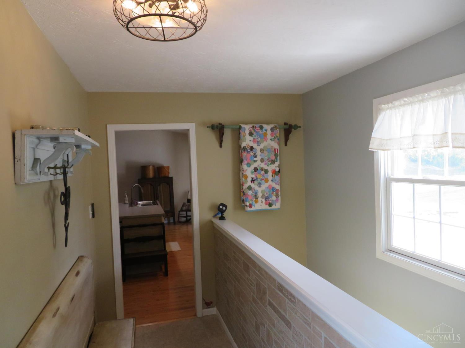 8024 Hightop Road Hillsboro, OH 45133 - Photo 36 of 97