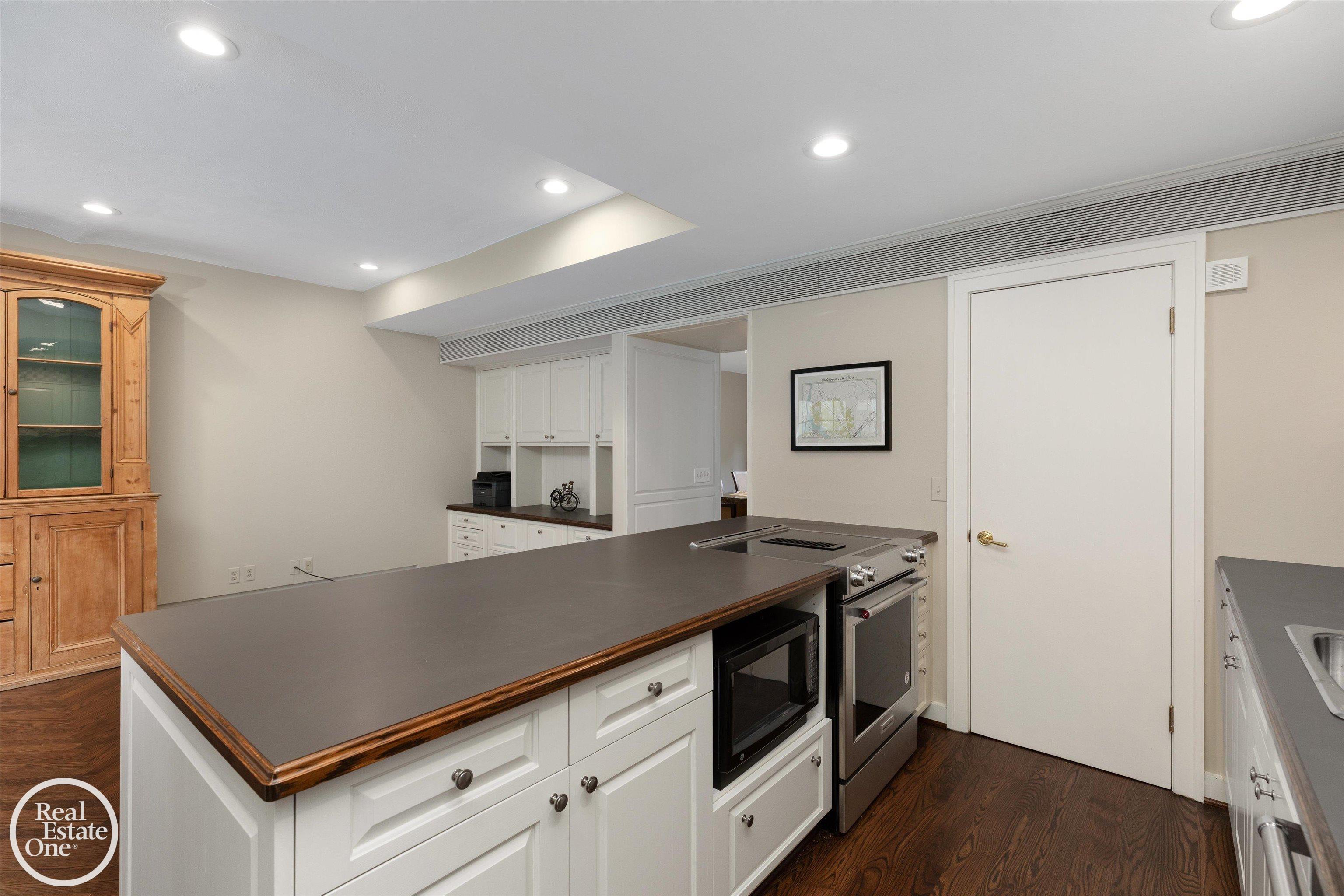277 Lincoln Road Grosse Pointe, MI 48230 - Photo 21 of 63