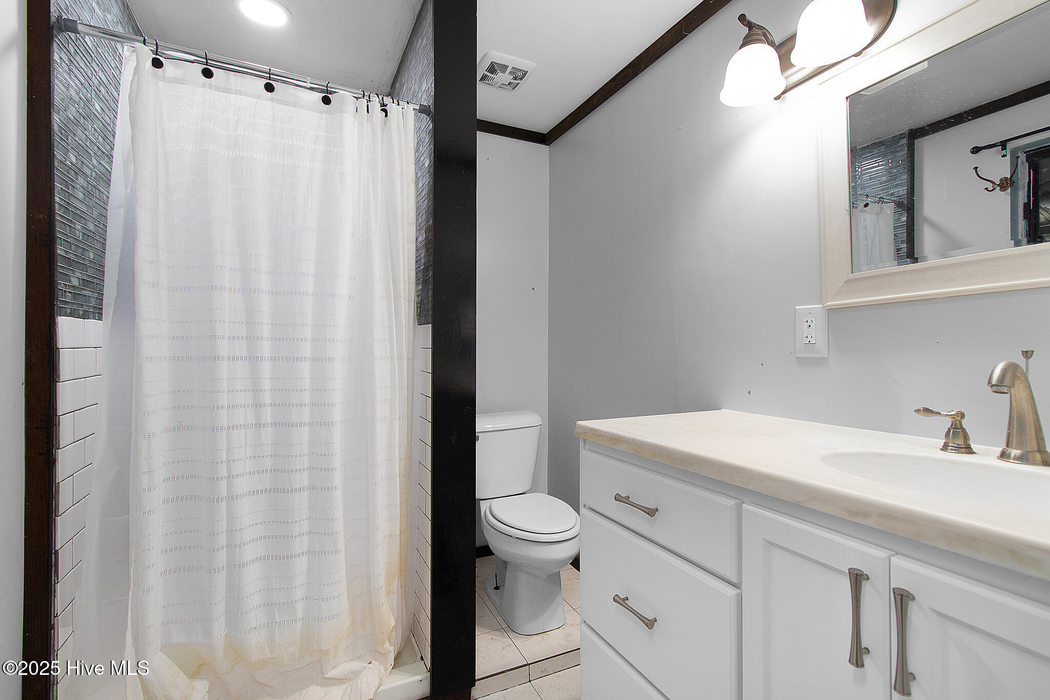 727 Crow Hill Road Beaufort, NC 28516 - Photo 19 of 45 Barn interior