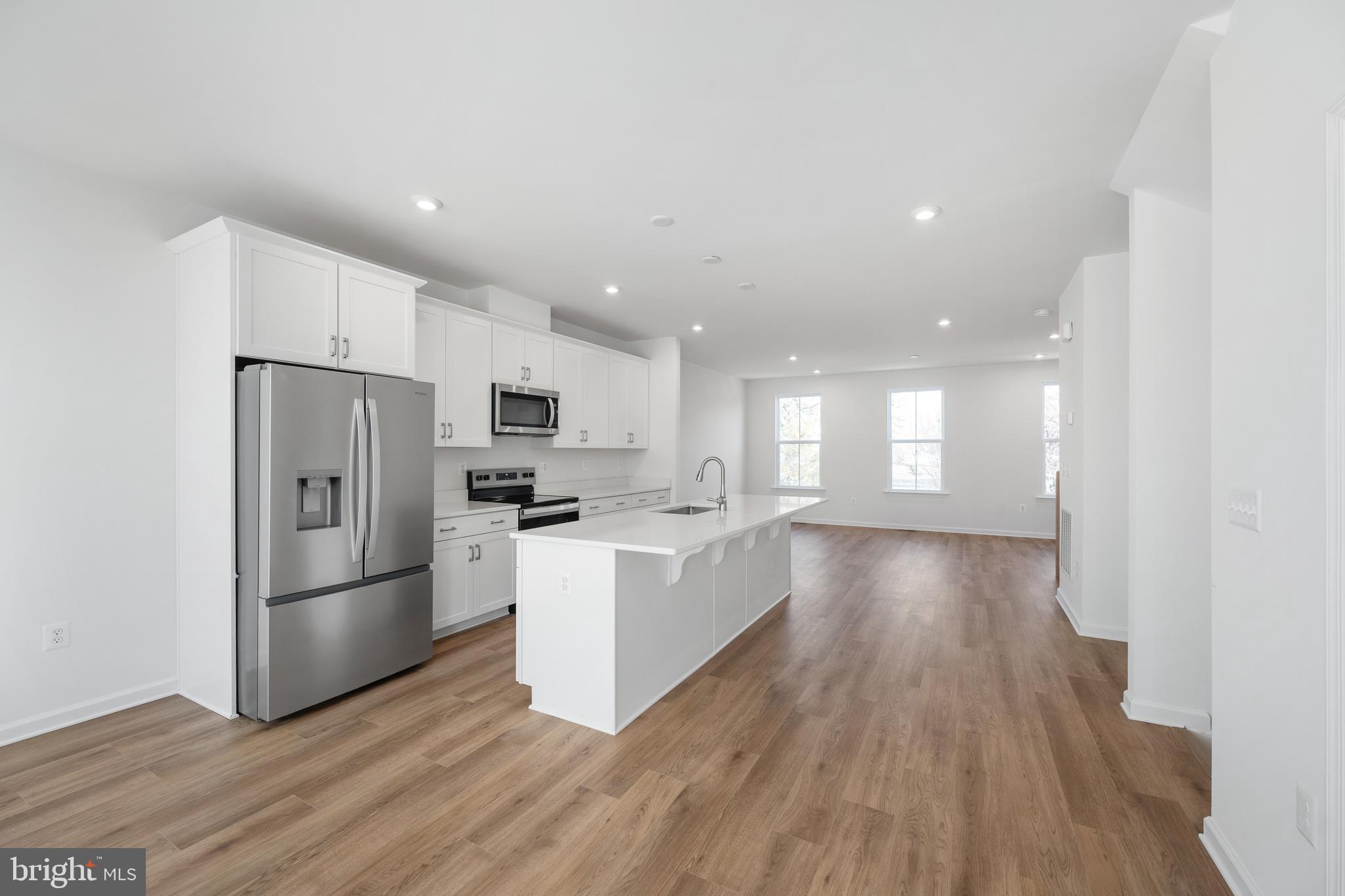 10165 Queens Way Manassas, VA 20110 - Photo 10 of 27 Kitchen - Color Package Varies