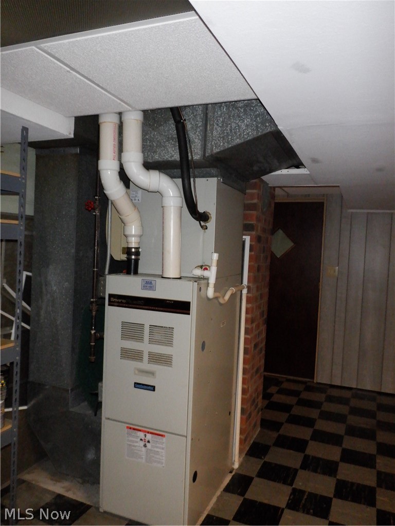 6390 Dunham Road Maple Heights, OH 44137 - Photo 17 of 28 Full efficient furnace