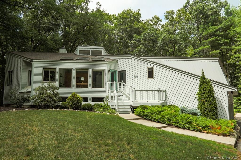 60 Buttonwood Hill Road Avon, CT 06001 - Photo 1 of 1 Gallery Image 1