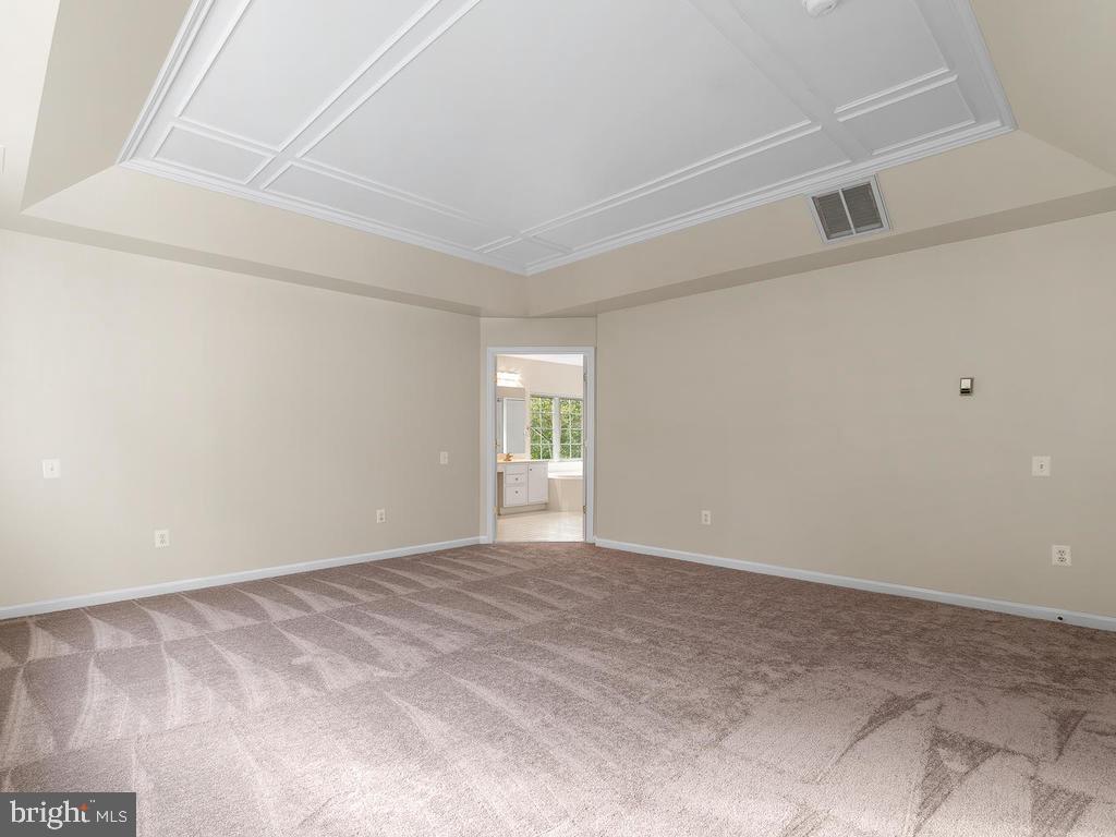 2508 St George Way Brookeville, MD 20833 - Photo 21 of 42 Master Bedroom with tray ceiling