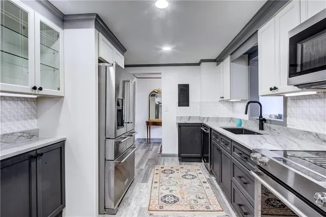 $2,950 | 2637 Peachtree Street Northeast, Unit 111, Atlanta, GA 30305