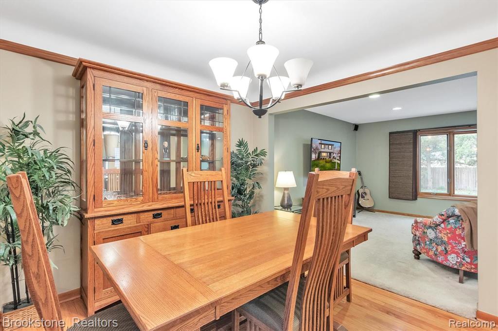 102 Maplefield Road Pleasant Ridge, MI 48069 - Photo 11 of 41