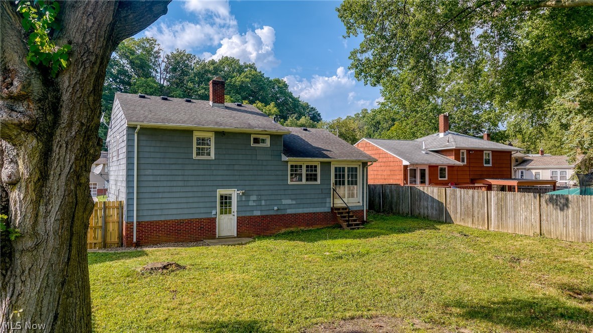 11159 Stoneham Road Cleveland, OH 44130 - Photo 22 of 29 Gallery Image 22