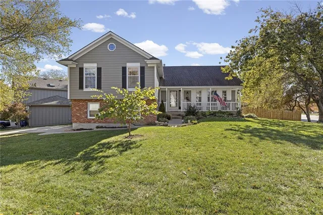 $439,000 | 14441 West 122nd Street, Olathe, KS 66062