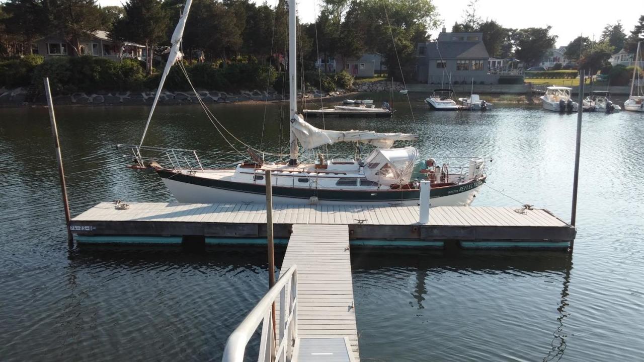 87 Tahanto Road Pocasset, MA 02559 - Photo 4 of 29
