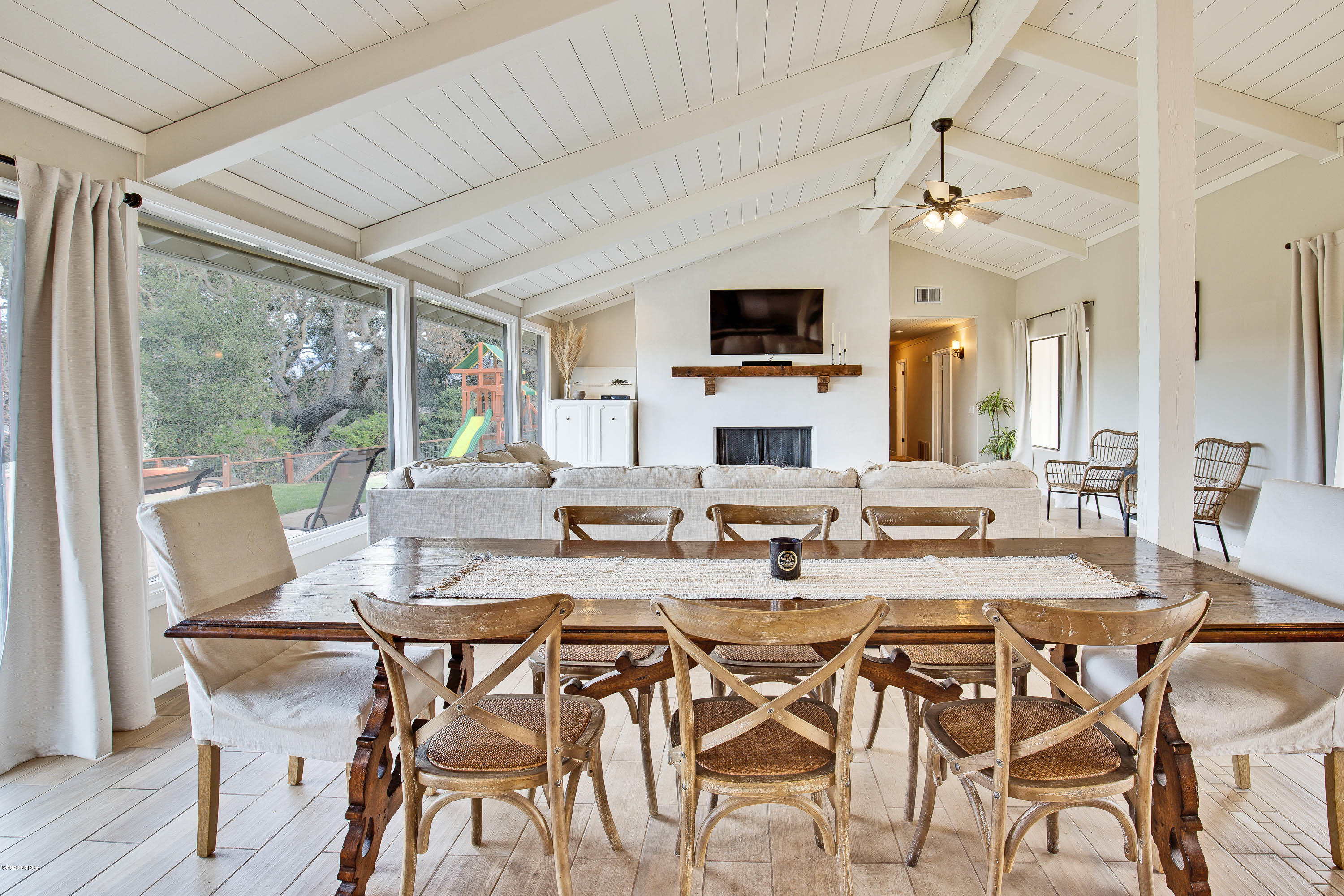 2619 Quail Valley Dining and Living