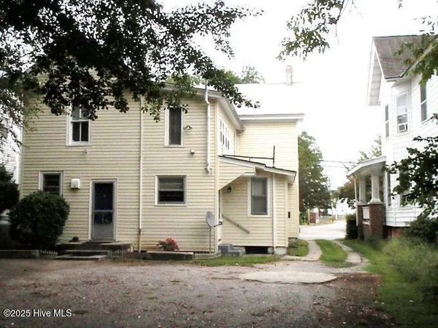 $1,150 | 501 North Road Street, Unit B, Elizabeth City, NC 27909