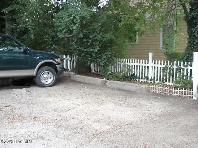 $1,150 | 501 North Road Street, Unit B, Elizabeth City, NC 27909