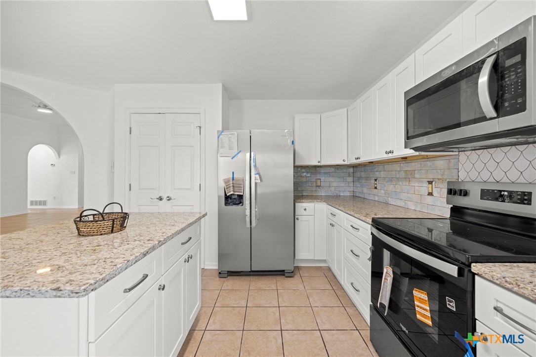 4201 Jim Avenue Killeen, TX 76549 - Photo 16 of 39 New Appliances