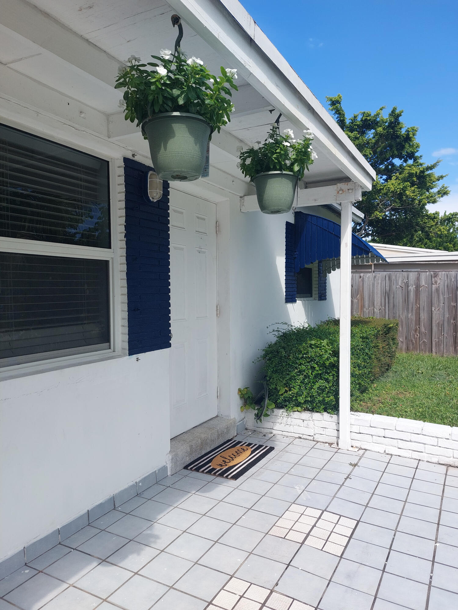 1481 Northeast 27th Street Pompano Beach, FL 33064 - Photo 21 of 21 front door