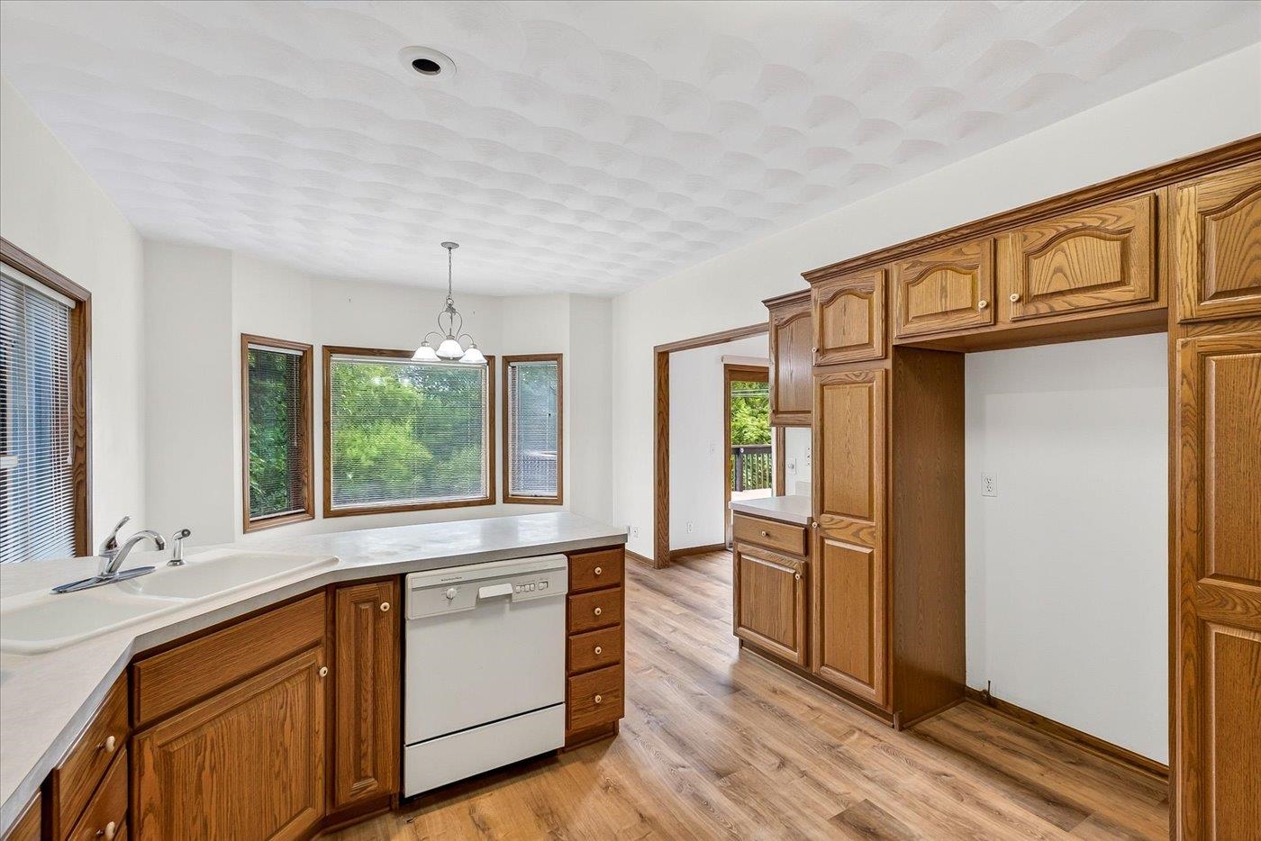 720 Waveland Road Janesville, WI 53548 - Photo 27 of 64