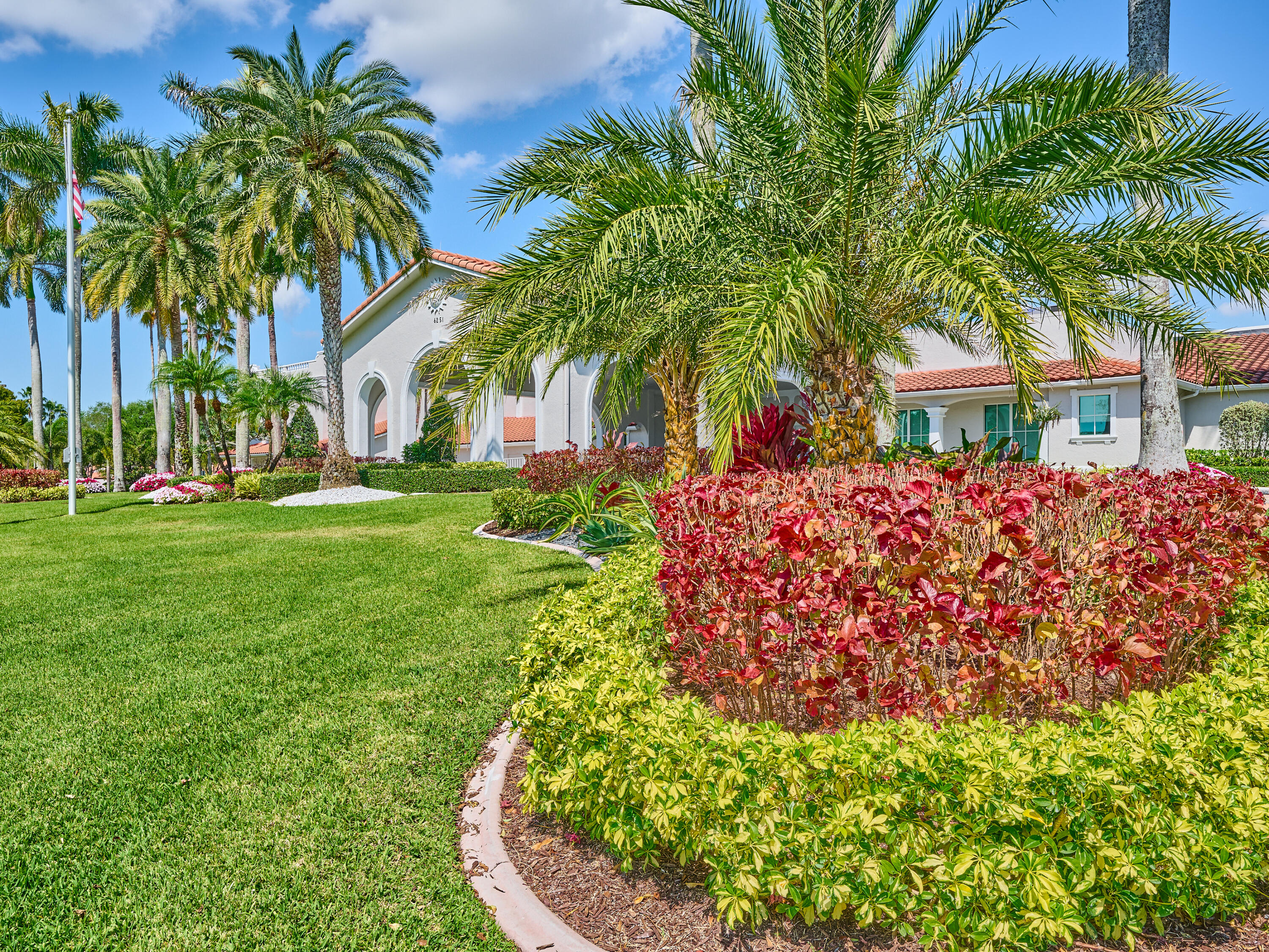 6193 Pointe Regal Circle, Unit 306 Delray Beach, FL 33484 - Photo 38 of 60 HUNTINGTON POINTE