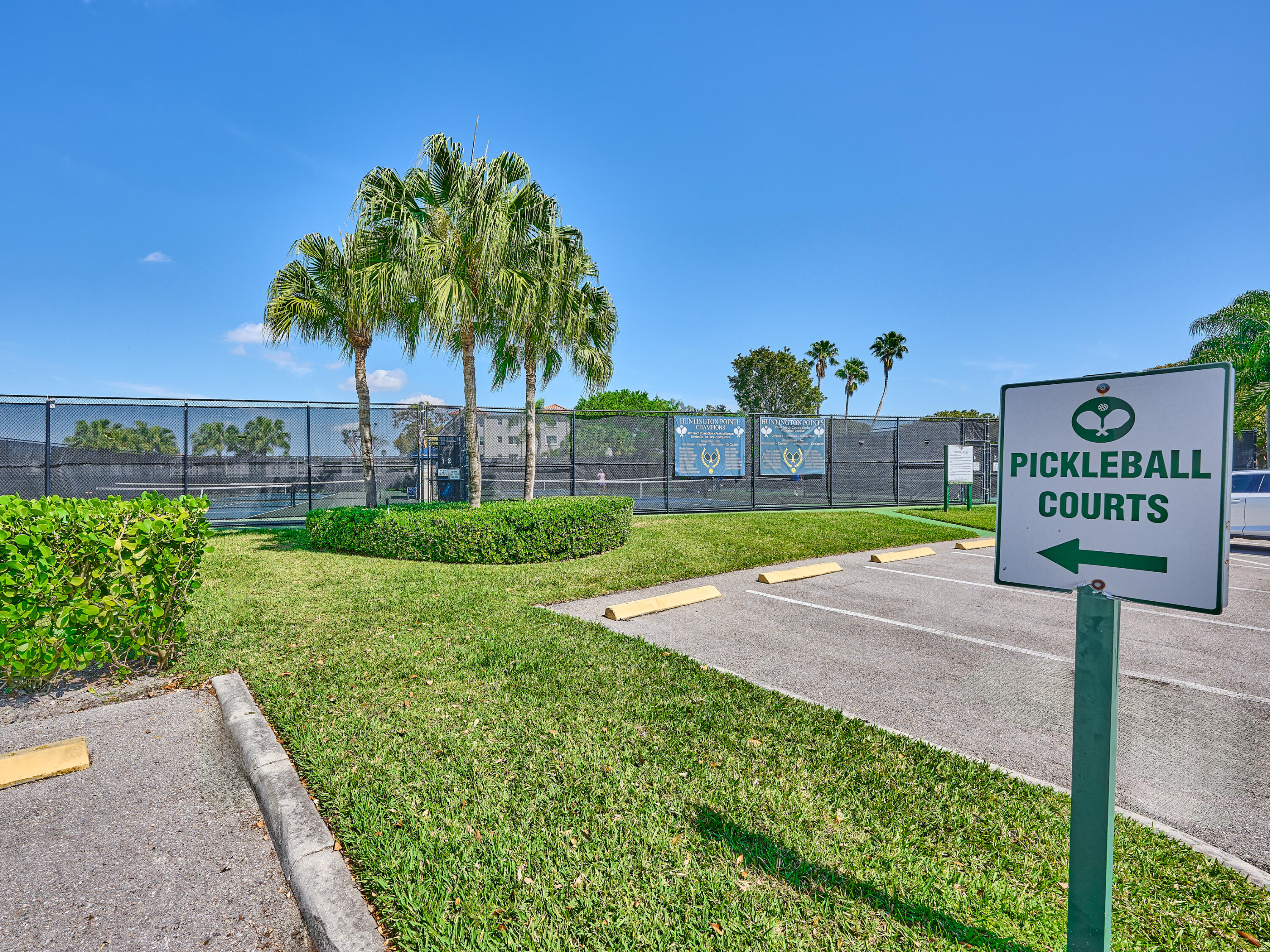 6193 Pointe Regal Circle, Unit 306 Delray Beach, FL 33484 - Photo 55 of 60 PICKLEBALL COURTS