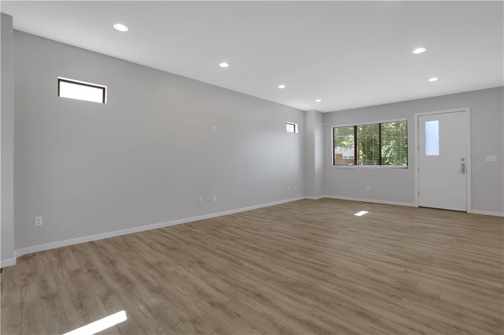 948 Bruce Circle Southeast Atlanta, GA 30316 - Photo 10 of 42