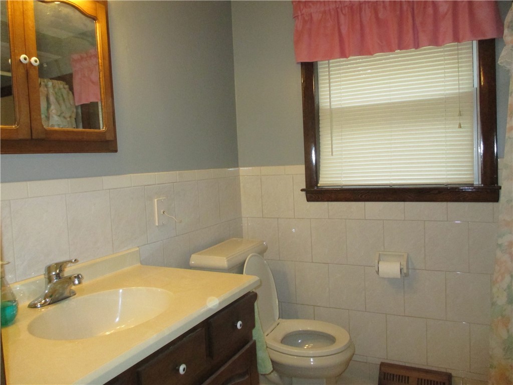 39 Barden Lane Warren, RI 02885 - Photo 14 of 31