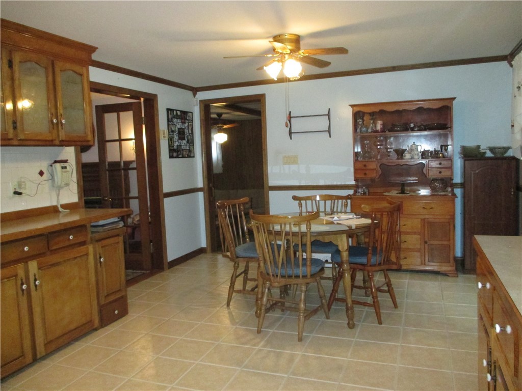 39 Barden Lane Warren, RI 02885 - Photo 2 of 31