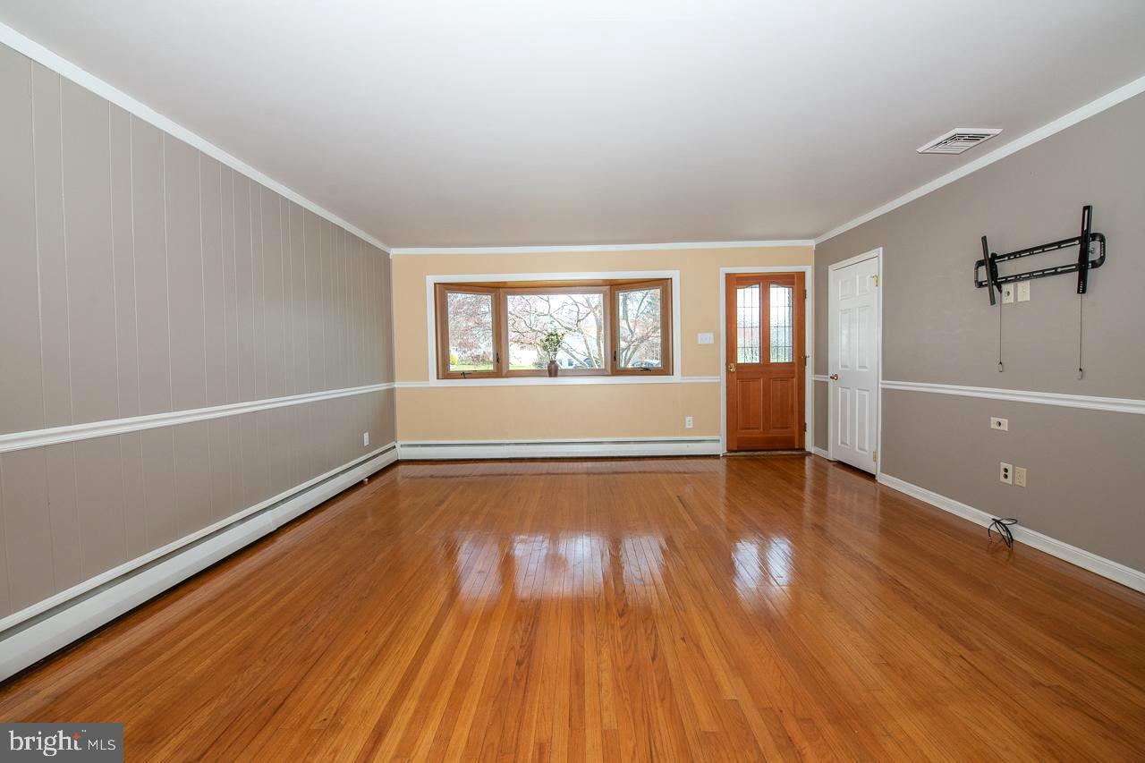 156 Richard Road Aston, PA 19014 - Photo 8 of 82