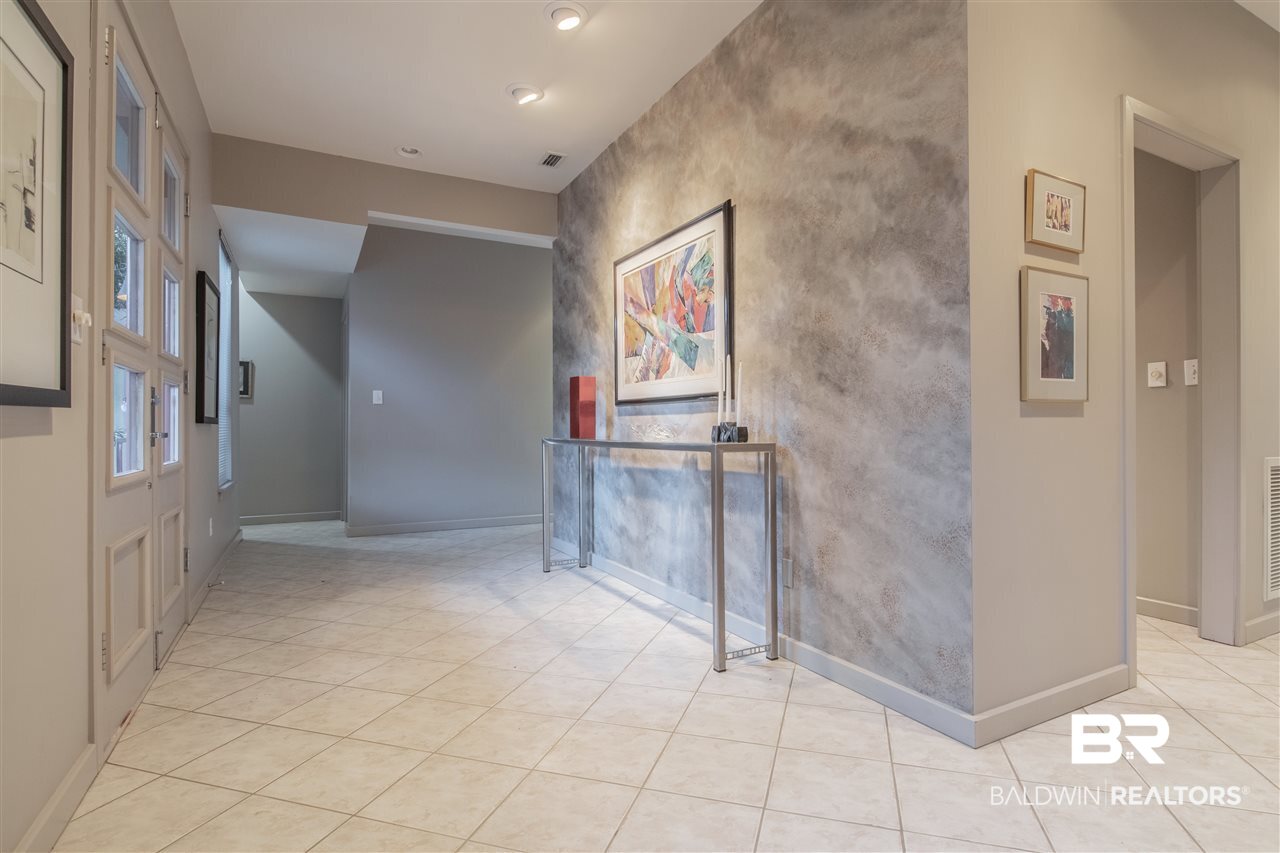 610 Van Avenue Daphne, AL 36526 - Photo 4 of 36 Foyer