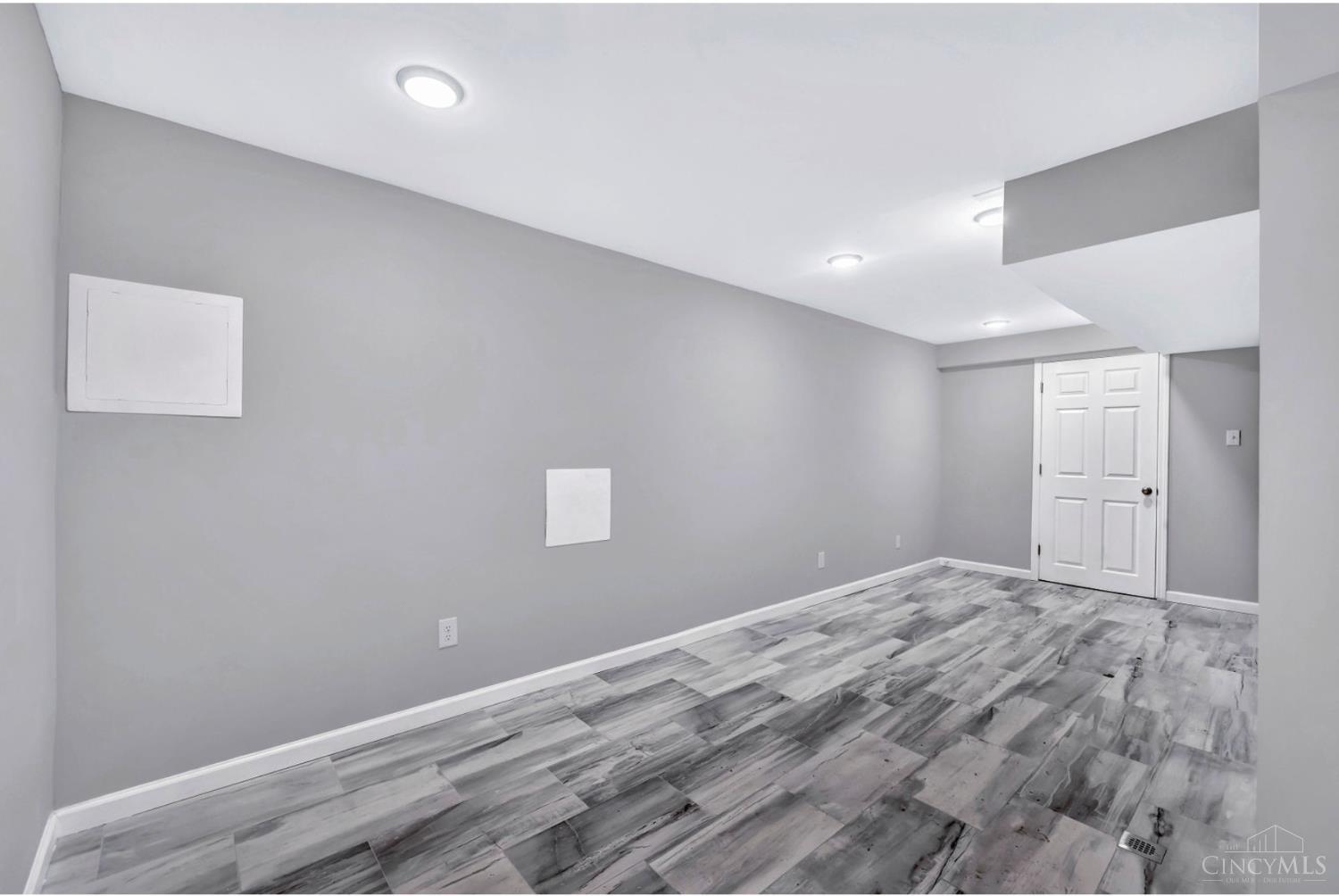 4284 Foley Road Cincinnati, OH 45205 - Photo 20 of 34