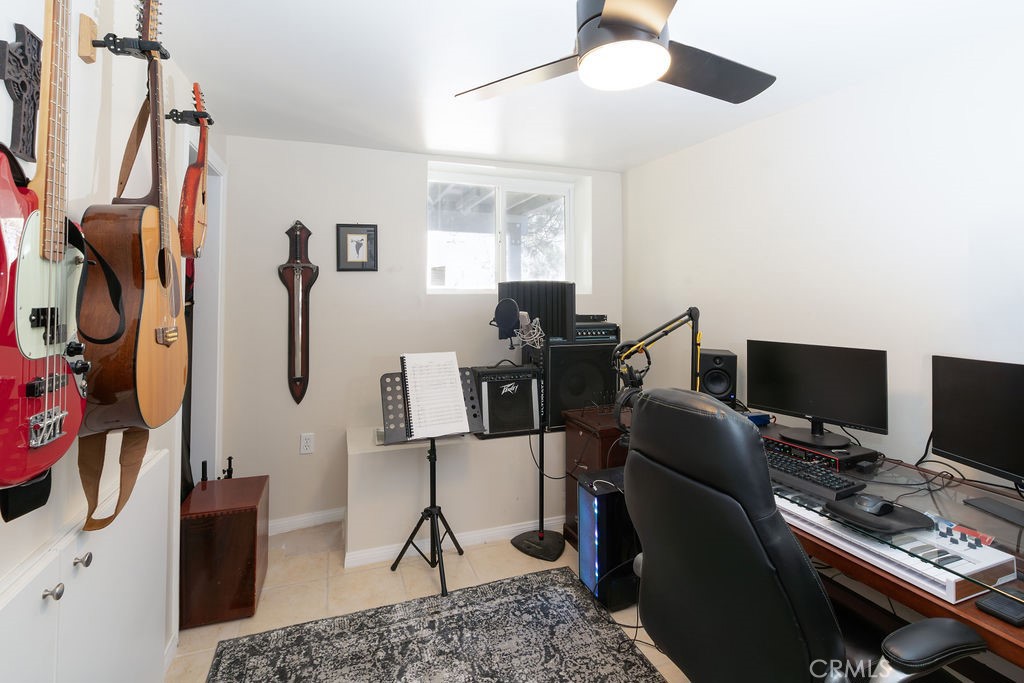 32958 Squirrel Lane Running Springs, CA 92382 - Photo 33 of 40 a view of a workspace with furniture