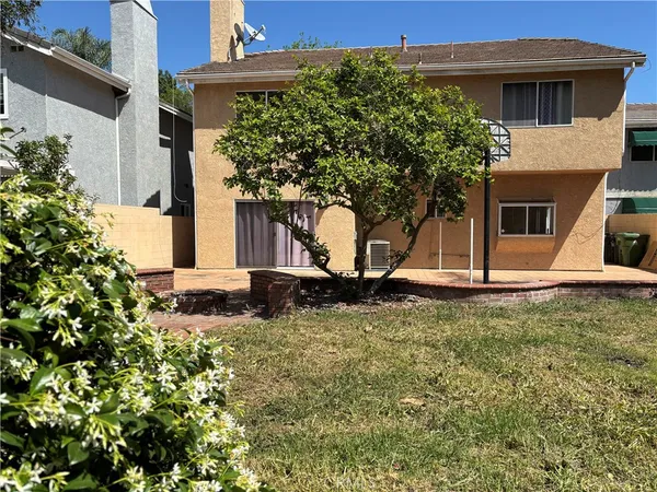 $5,650 | 7515 Melvin Avenue, Reseda, CA 91335