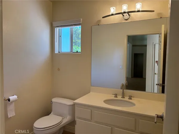 $5,650 | 7515 Melvin Avenue, Reseda, CA 91335