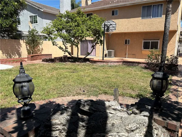 $5,650 | 7515 Melvin Avenue, Reseda, CA 91335