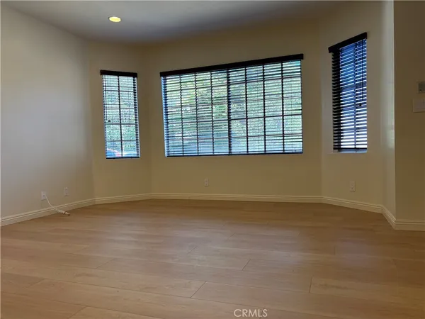 $5,650 | 7515 Melvin Avenue, Reseda, CA 91335
