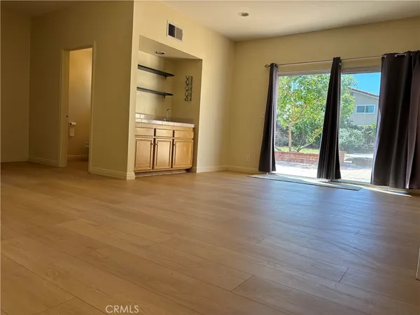 $5,650 | 7515 Melvin Avenue, Reseda, CA 91335